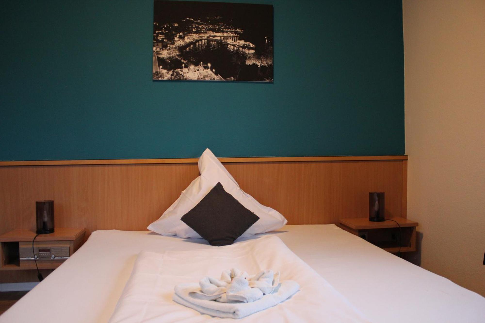 Olympia Hotel & Restaurant Инден Экстерьер фото