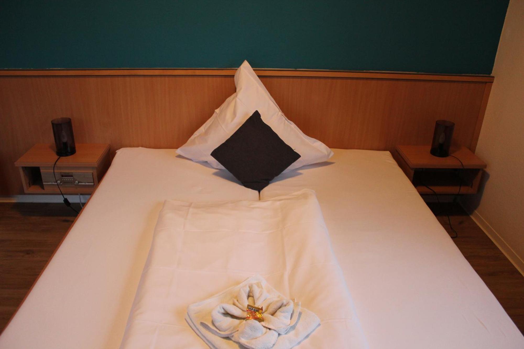 Olympia Hotel & Restaurant Инден Экстерьер фото